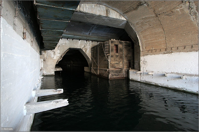 Base subterránea para la reparación de submarinos de Balaklava
