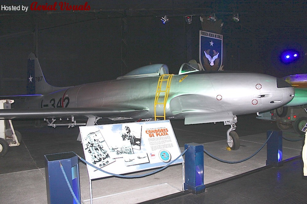 Lockheed F-80C Shooting Star Nº de Serie 49-0787 conservado en el Museo Nacional Aeronáutico y del Espacio, Aeropuerto Los Cerrillos, Santiago, Chile
