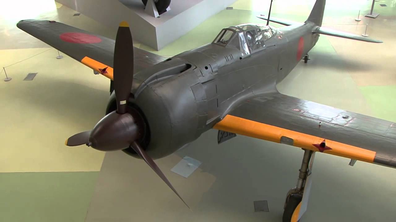 Mitsubishi Ki-100-Ib conservado en el Royal Air Force Museum de Cosford, Colindale, Londres, Inglaterra