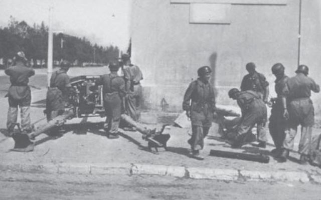 Posición antitanque en una ciudad italiana de la costa Adriática. Otoño 1943