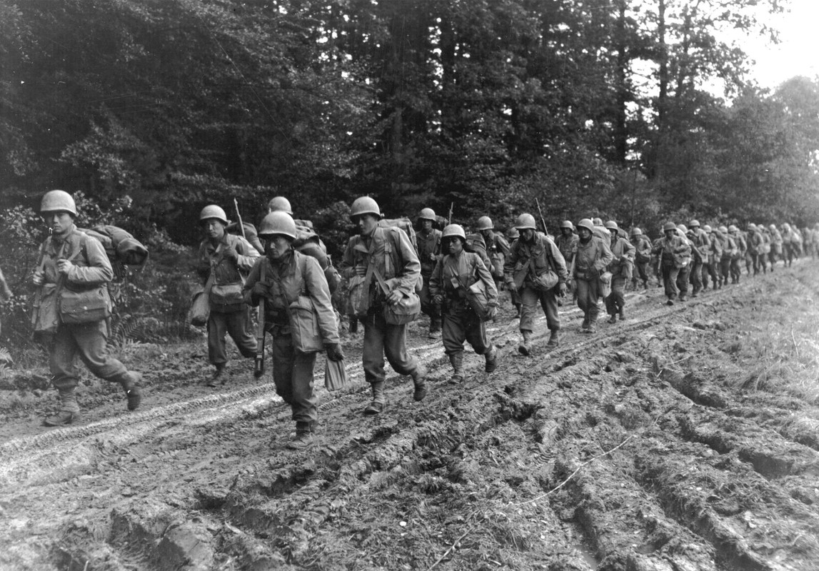 Soldados japoneses del 442º Regimiento en la campaña de los Vosgos
