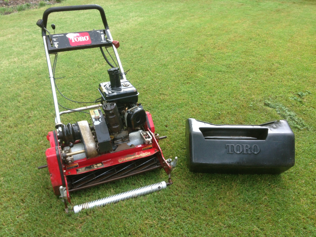 Used Toro Greensmaster 1000 1600 What Is A Fair Price The Lawn Forum
