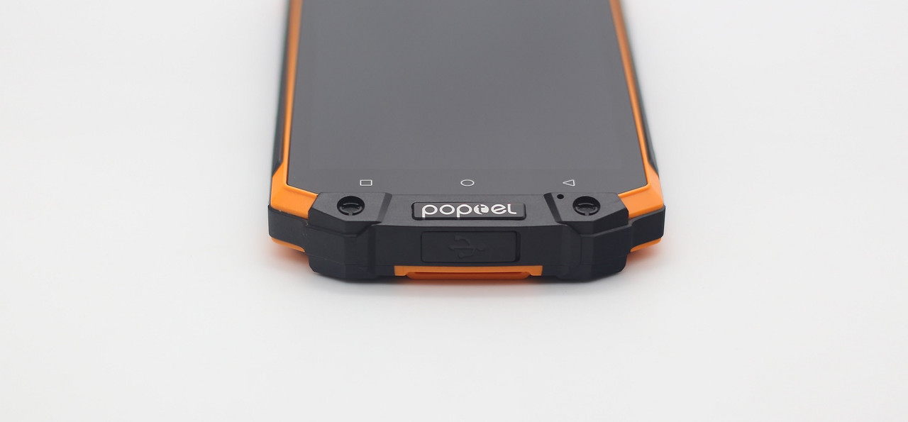 [Image: poptel_p9000_max-_front_side_-bottom2_LP.jpg]