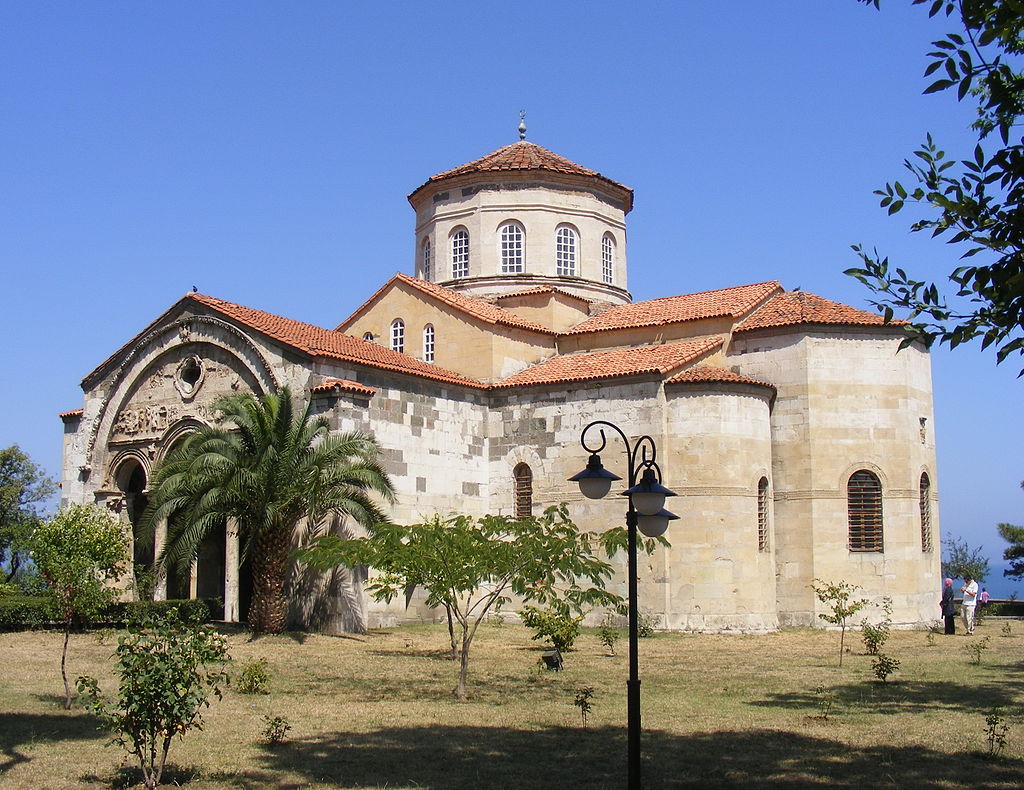Günümüzde müze olarak kullanılmakta olan Trabzon Ayasofya Kilisesi 