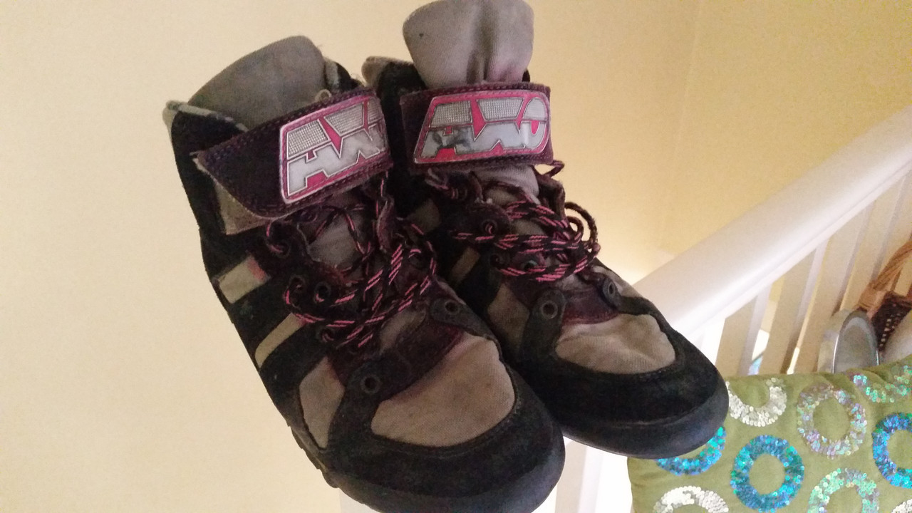 axo pony boots