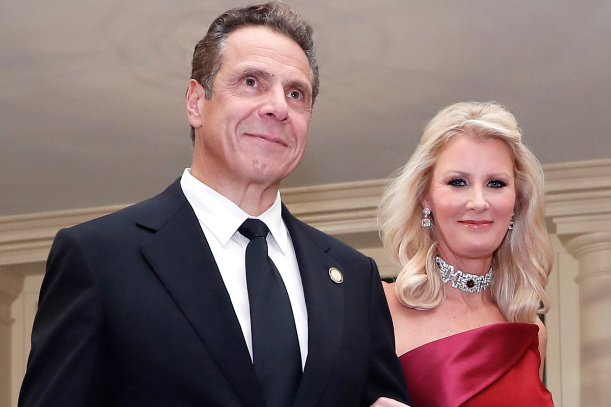 Sandra Lee with her boyfriend Andrew Cuomo. He is the governor of New York.