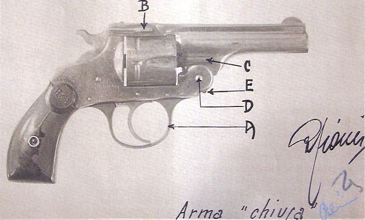 il revolver usato da Antonio Pallante per sparare a Palmiro Togliatti